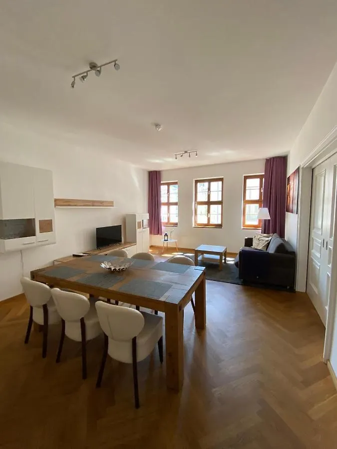 Grosszuegiges Apartment Mit Blick Zur Frauenkirche Dresden 0*,