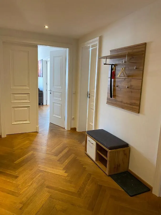 Grosszuegiges Apartment Mit Blick Zur Frauenkirche Dresden